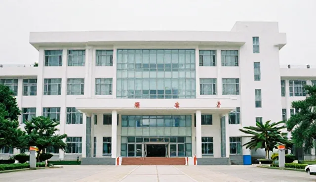 厂商名录内容审核:性能差异与适用场景对比